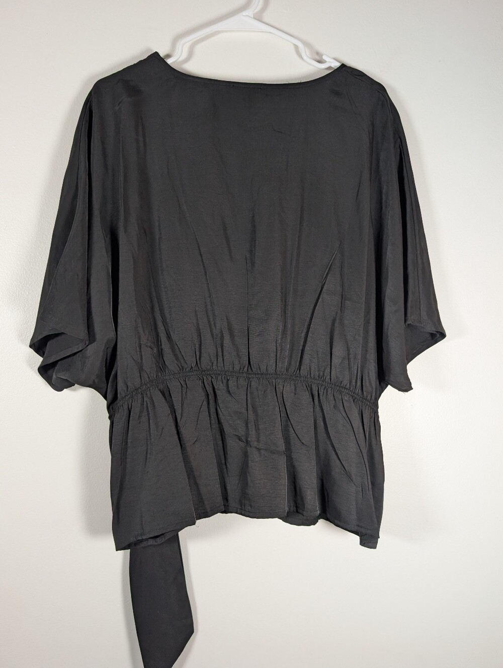 Black Belted Women’s Top By L.N.V. 2x - Picture 5 of 7